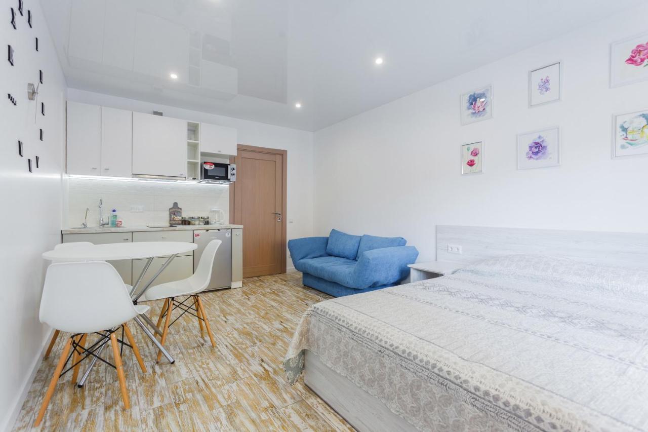 Sunny On Lomonosova 36 Apartment
