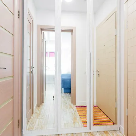 קייב Sunny Apartments On Lomonosova 36 מראה חיצוני תמונה