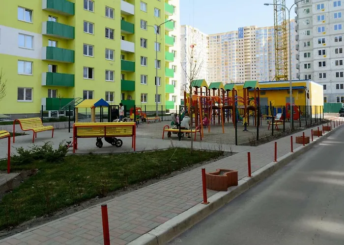 Sunny Apartments On Lomonosova 36