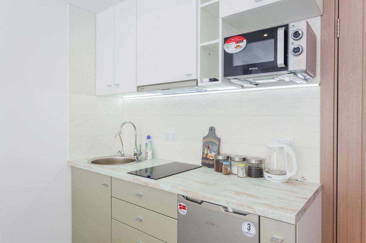 Апартаменты Sunny On Yulii Zdanovskoi St 36b Киев